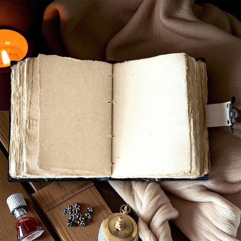 Mushroom Garden Leather Journal – 5x7, 200 Pages