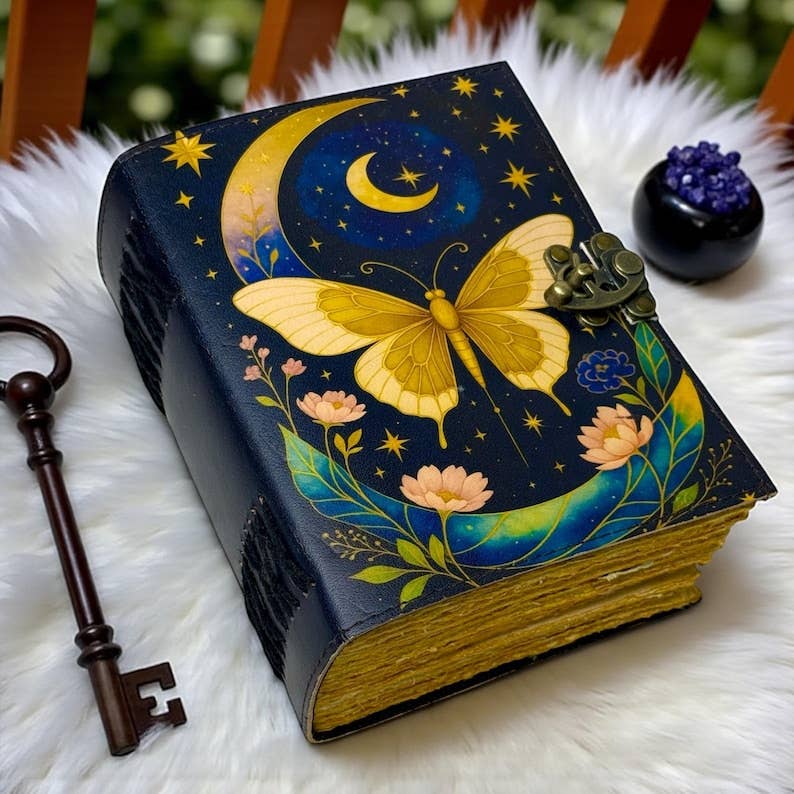 Luna Moth Leather Journal – 5x7, 200 Pages